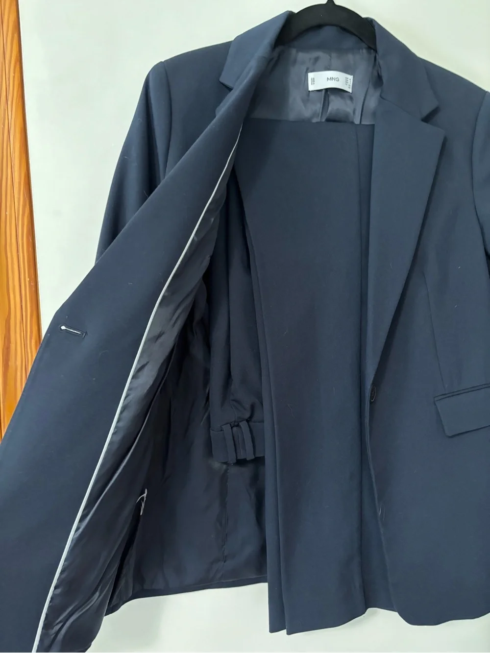 Mango (MNG) Classic Navy Blue Tailored Suit Set - Blazer & Trousers - Size 8